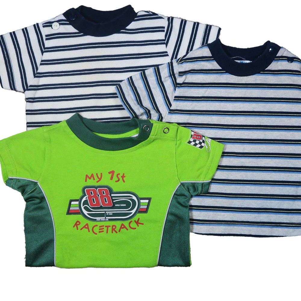VINTAGE/Y2K 3/6m Baby Bodysuit and T Shirt Bundle in GUC
